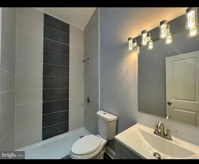 Building Photo - 43 Wellspring Cir