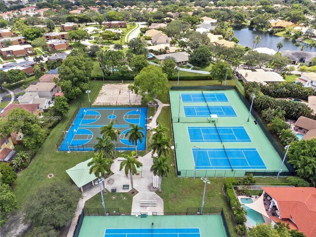 Building Photo - 2588 Garden Ct