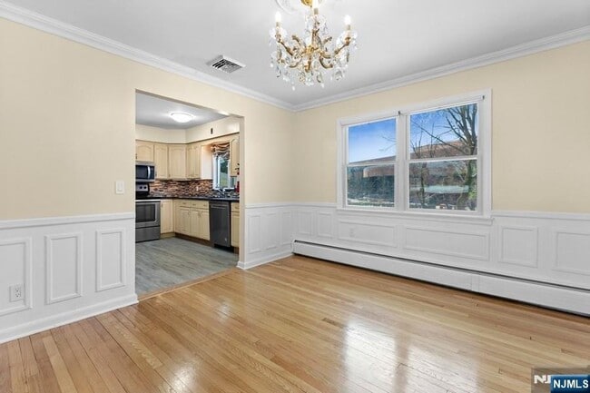 Building Photo - 234 Totowa Rd
