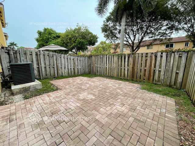 Building Photo - 877 SW 149th Ct