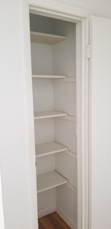 Building Photo - 401 US-22