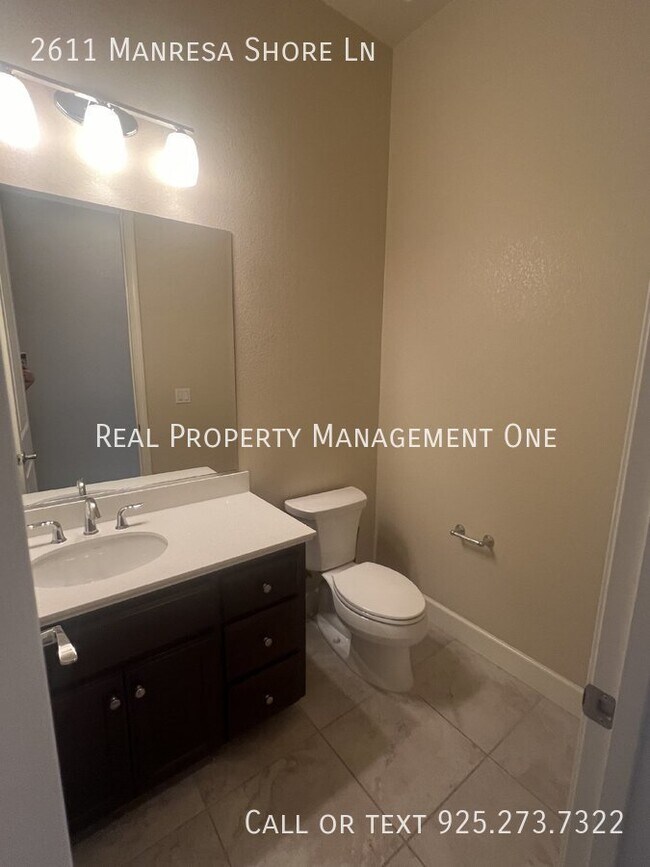 Building Photo - 2611 Manresa Shore Ln