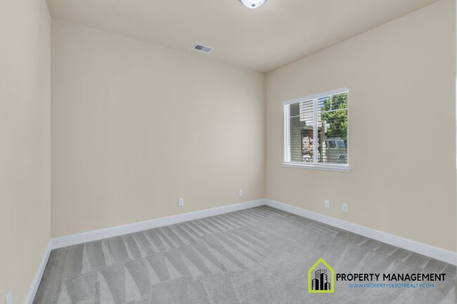 Building Photo - Luxury 5-BR Home Rental in Elk Grove