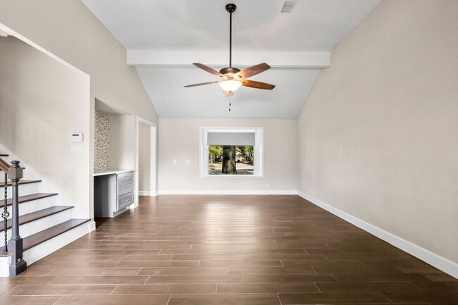 Building Photo - 11715 Park Creek Dr