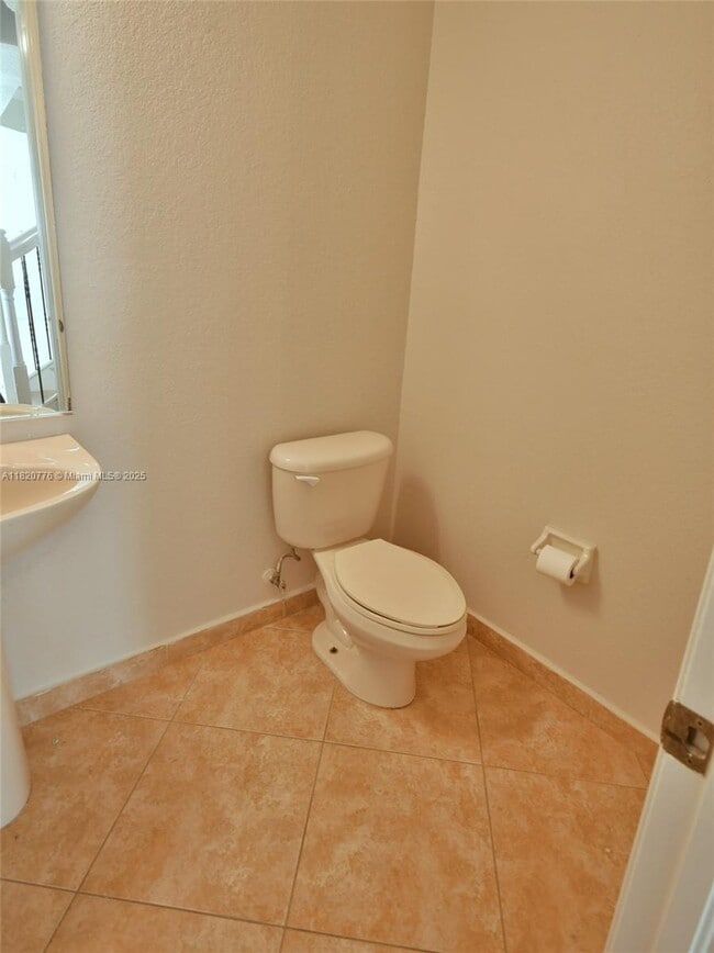Building Photo - 8940 SW 228th Ln
