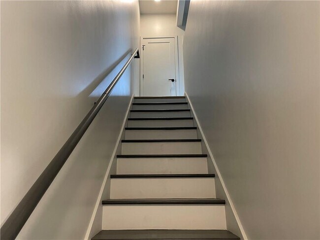 Building Photo - 47 Matilda St