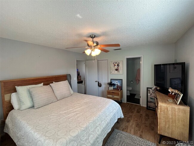 Building Photo - 802 Egret Ct