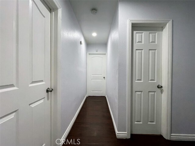 Building Photo - 1341 W School St