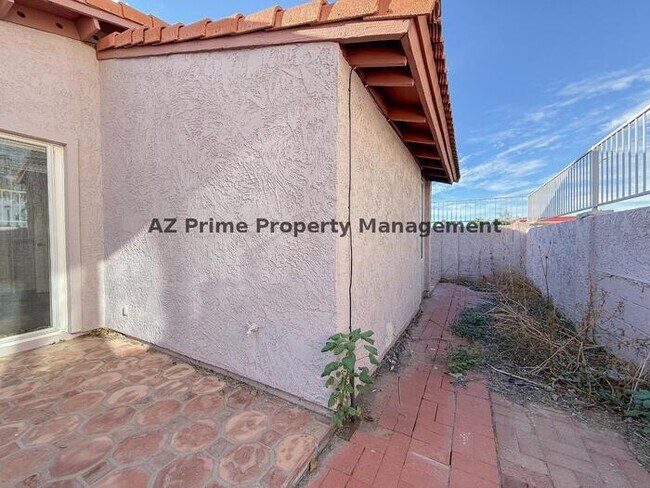 Building Photo - 7829 N 21st Ln