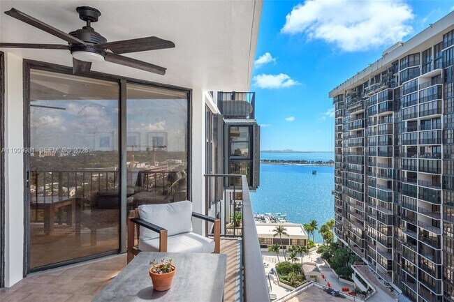 Building Photo - 1915 Brickell Ave