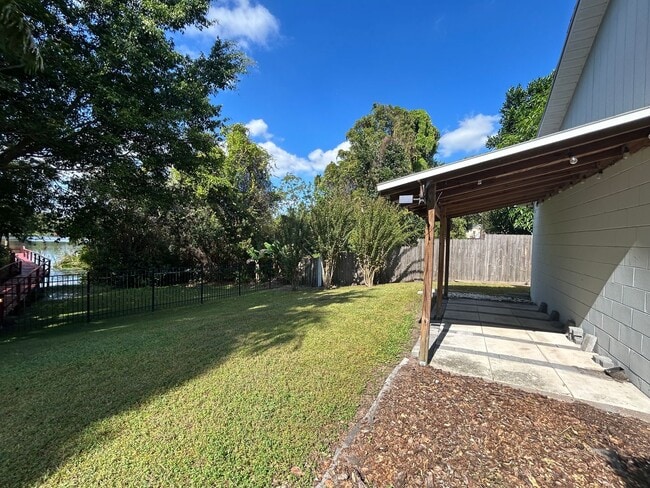 Building Photo - Amazing Dream Home with Water View and Pri...