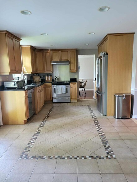 Building Photo - 8451 Ararat Ct