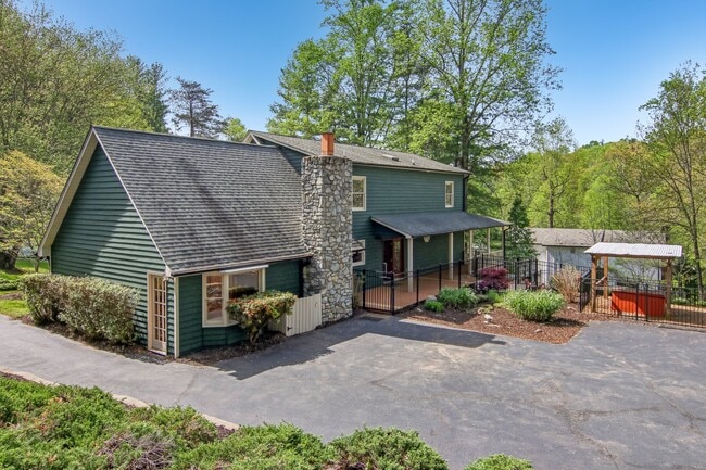 Building Photo - 11 Timothy Ln