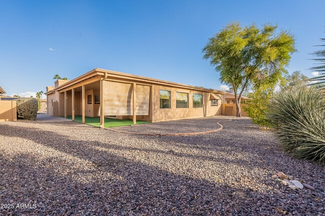Building Photo - 25822 S Boxwood Dr