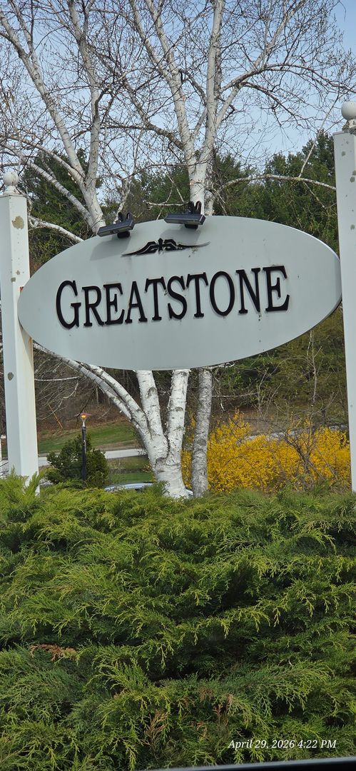 Building Photo - Bright & Spacious 2BR Townhome w/ Finished Basement, Deck & Parking
