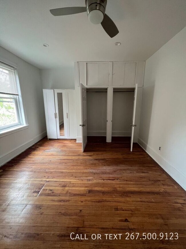 Building Photo - 236 S 45th St
