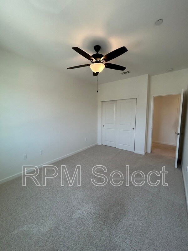 Building Photo - 1356 Jamboree Dr