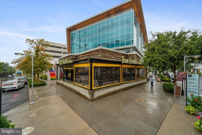 Building Photo - 8901 Hargrove Ct