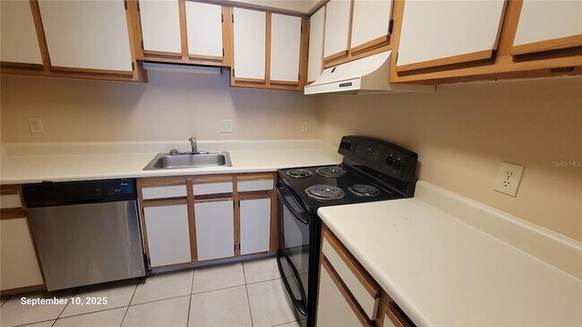 Building Photo - 4111 S Semoran Blvd
