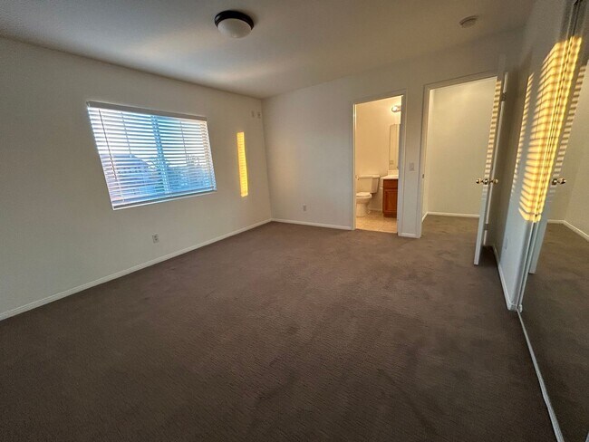 Building Photo - 45238 Miro Cir