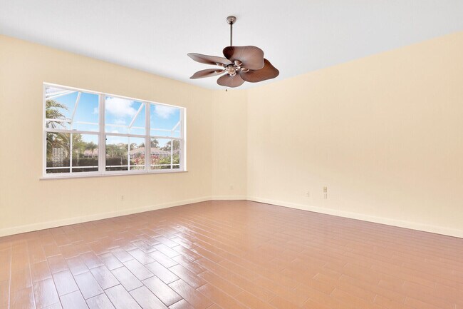 Building Photo - 1252 SW Bent Pine Cove