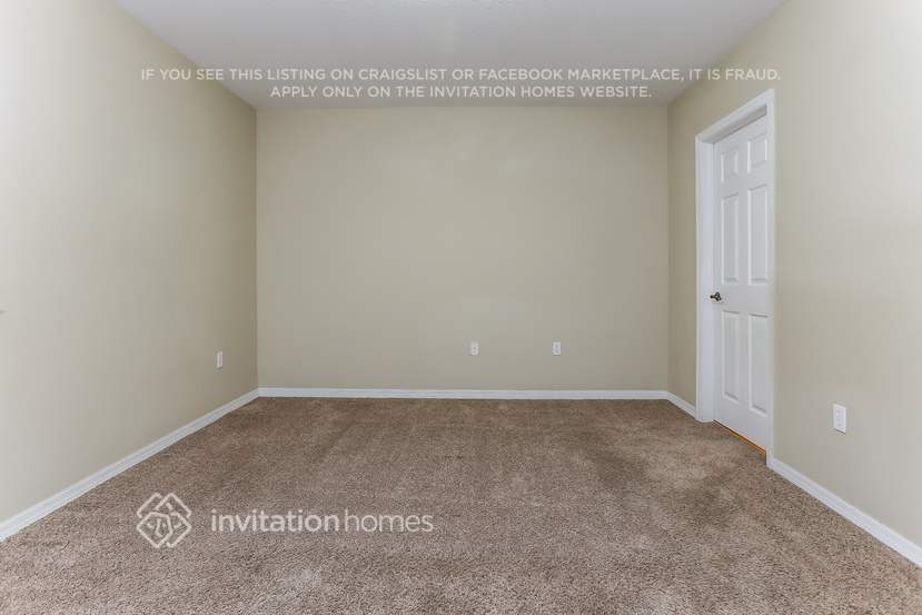 Building Photo - 12421 SW 50th Ct