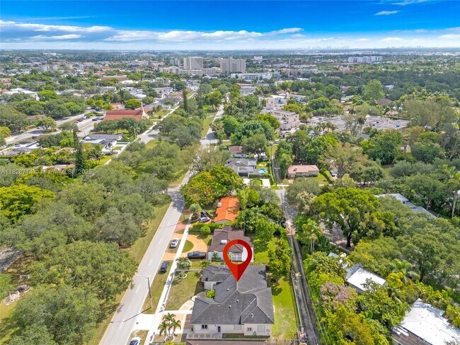 Building Photo - 529 Curtiss Pkwy