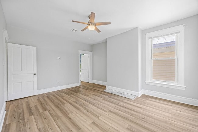 Building Photo - 3415 Enslow Ave
