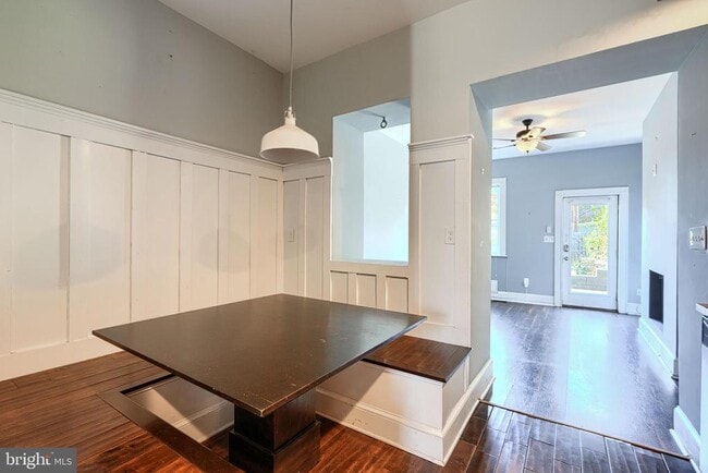 Building Photo - 3528 Hickory Ave