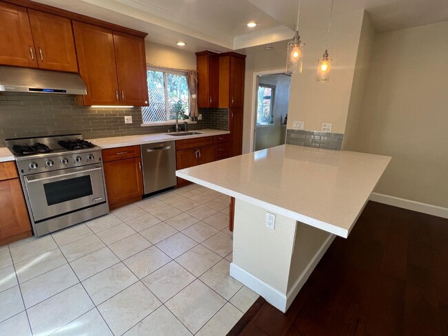 Building Photo - 2975 Fahrner Ct