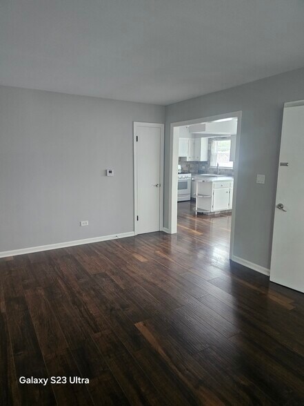 Building Photo - 2918 N 75th Ct