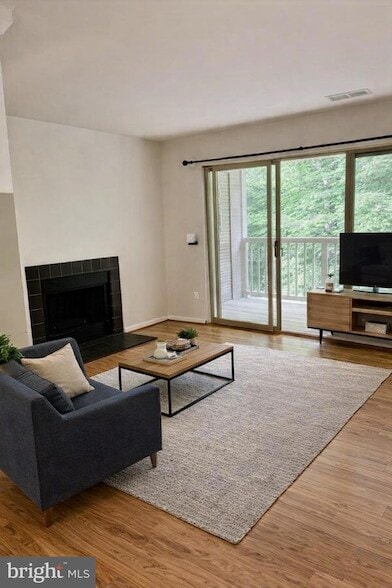 Building Photo - 11703 Olde English Dr