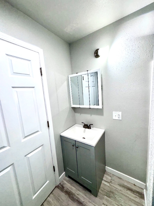 Building Photo - 63671 Harriet Rd