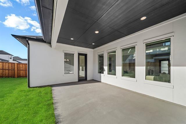 Building Photo - 10375 Great Days Dr