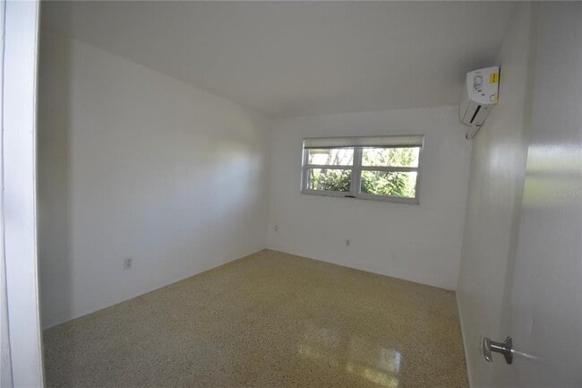 Building Photo - 508 N Jupiter Ave