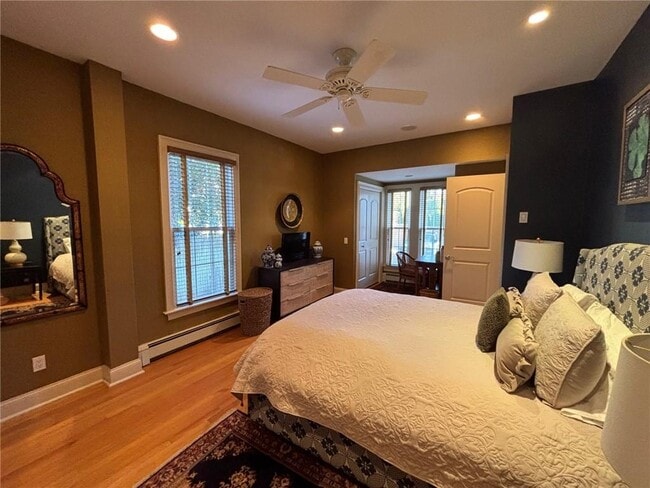 Building Photo - 8 Cottage St