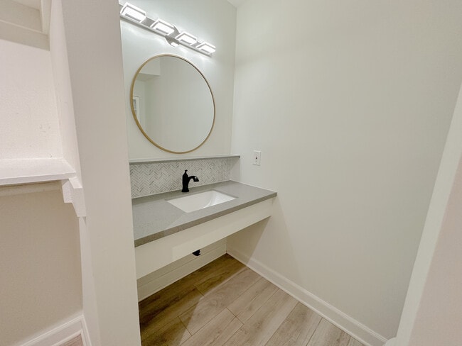 Floorplan - 4251 Duquesne Ave