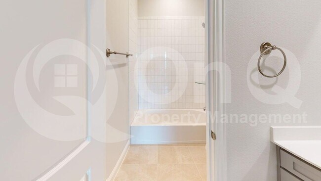 Building Photo - 920 Lido Ln