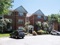 Building Photo - 5609 Fairview Rd