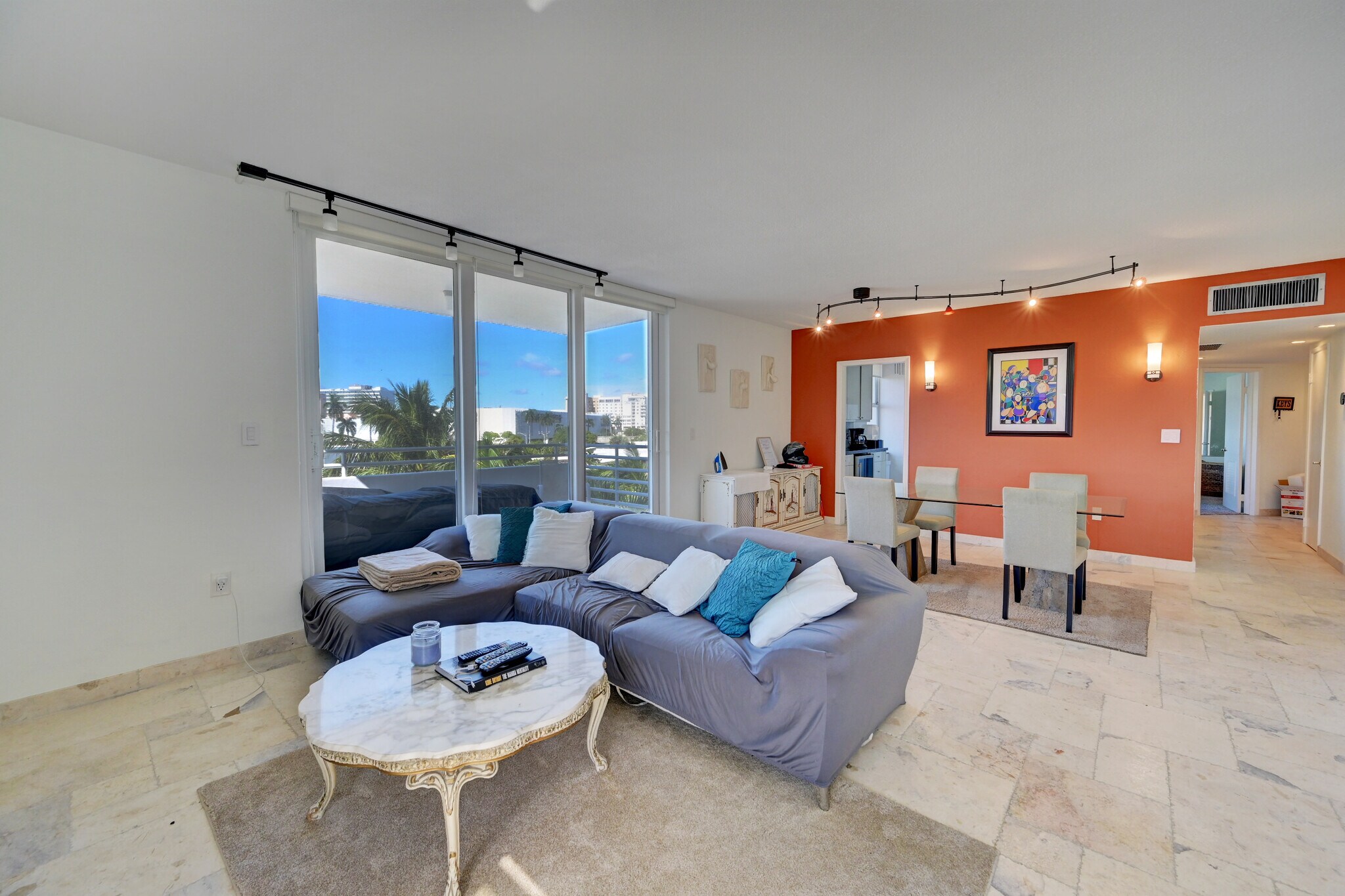 Building Photo - 888 Intracoastal Dr