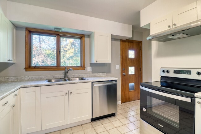 Building Photo - 1817 14th St S