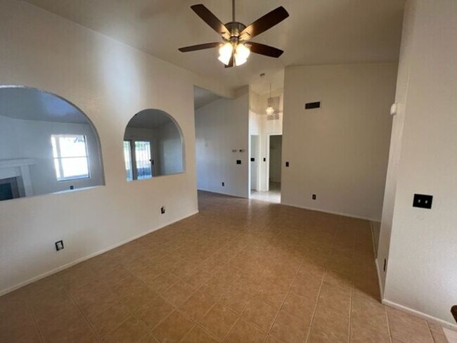 Building Photo - 8057 S Carbury Way