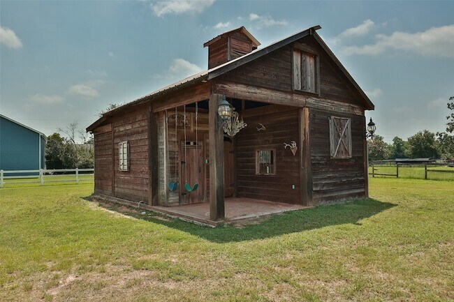 Building Photo - 19907 Stone Lake Cir