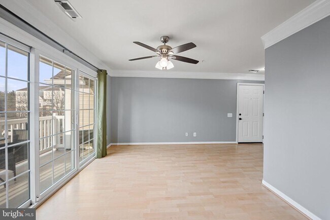 Building Photo - 46966 Courtyard Sq