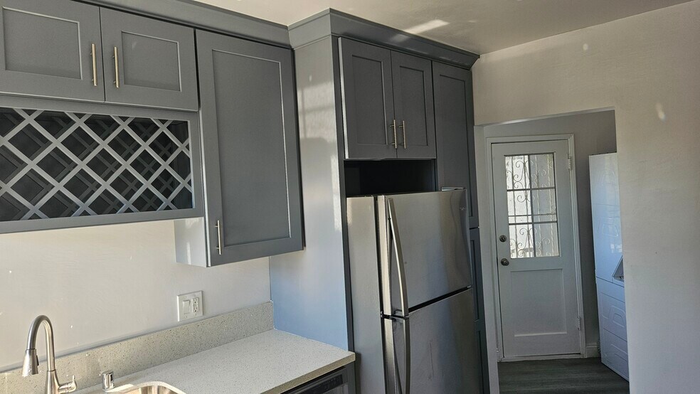 Kitchen - 4221 Creed Ave