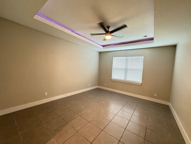 Building Photo - BEAUTIFUL Home 4 Bedroom, 2 Bathroom in Po...