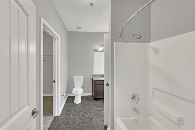 Building Photo - 1122 Litton Ave