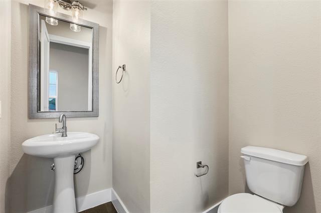 Building Photo - 7186 Birch Mews