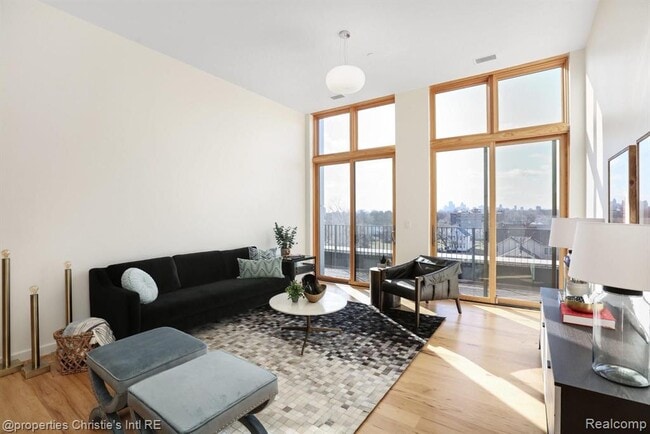 Building Photo - 1454 Townsend St