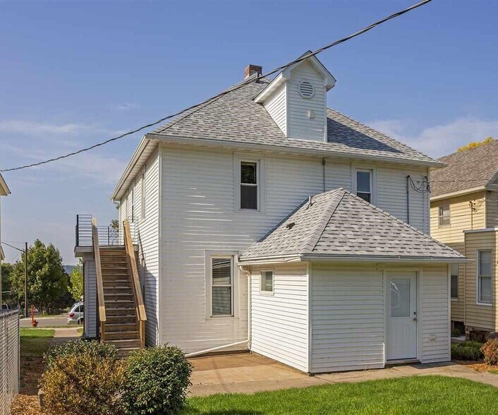 Building Photo - 501 N 5th St